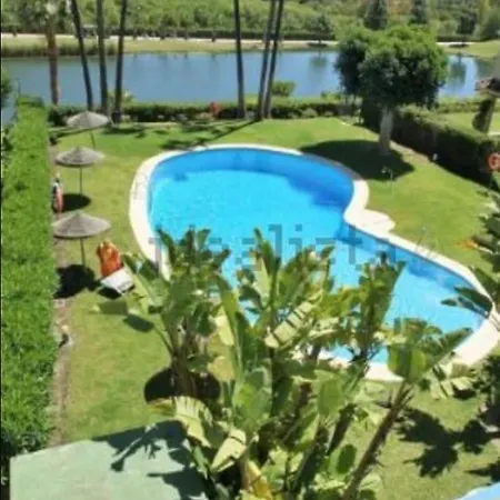 Homestay Bedroom With Pools In Luxury Area *